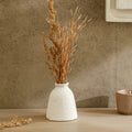 Vase de fleurs séchées blanc