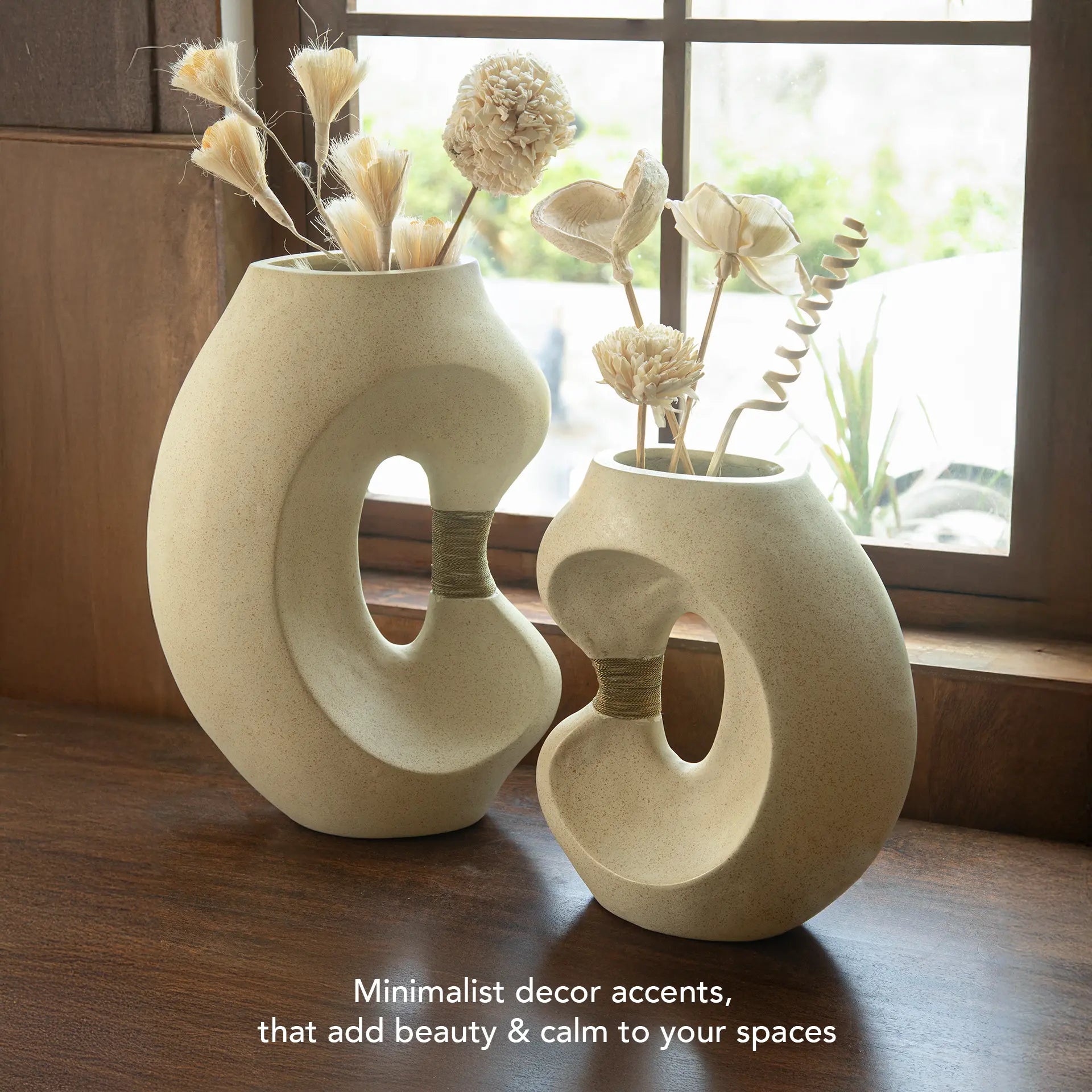 Grand vase avec travail de fil de fer