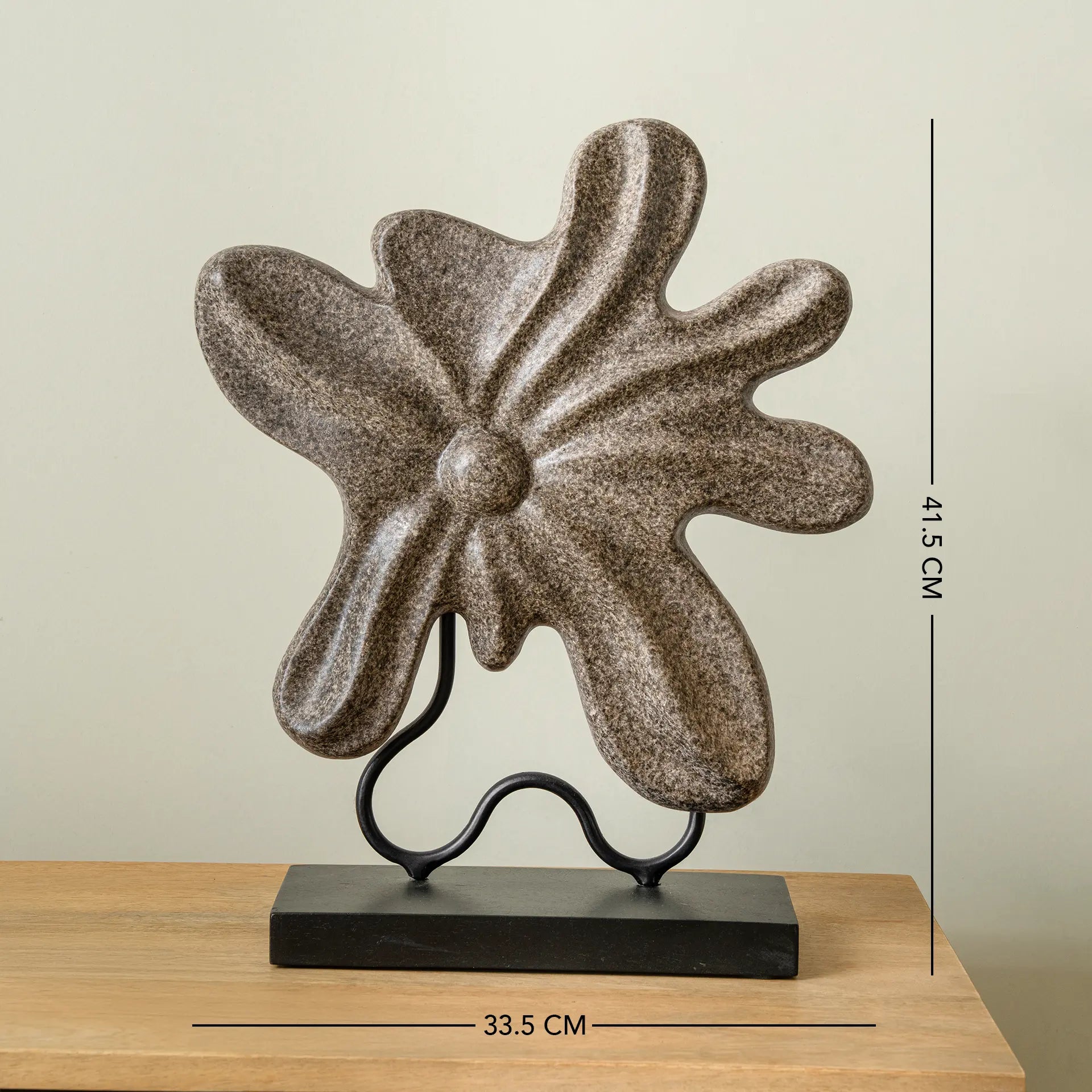 Sculpture florale abstraite