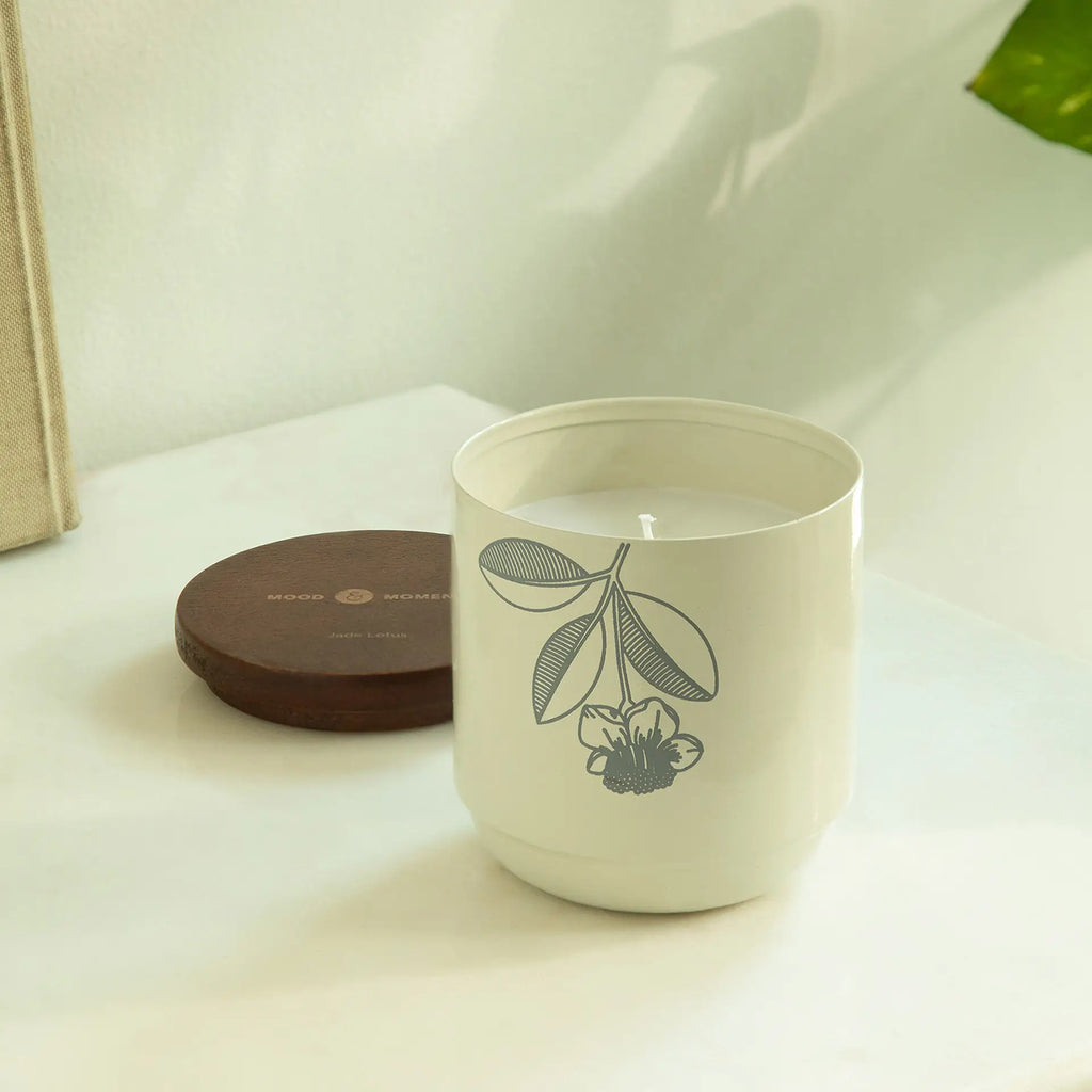 Bougie en cire dans un pot en métal Jade Lotus (3 mèches)