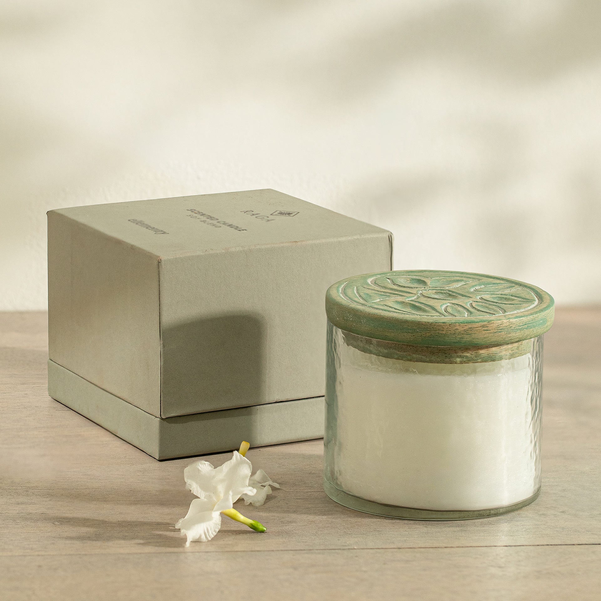 Bougie en cire dans un bocal en verre Lotus de Jade (3 mèches)