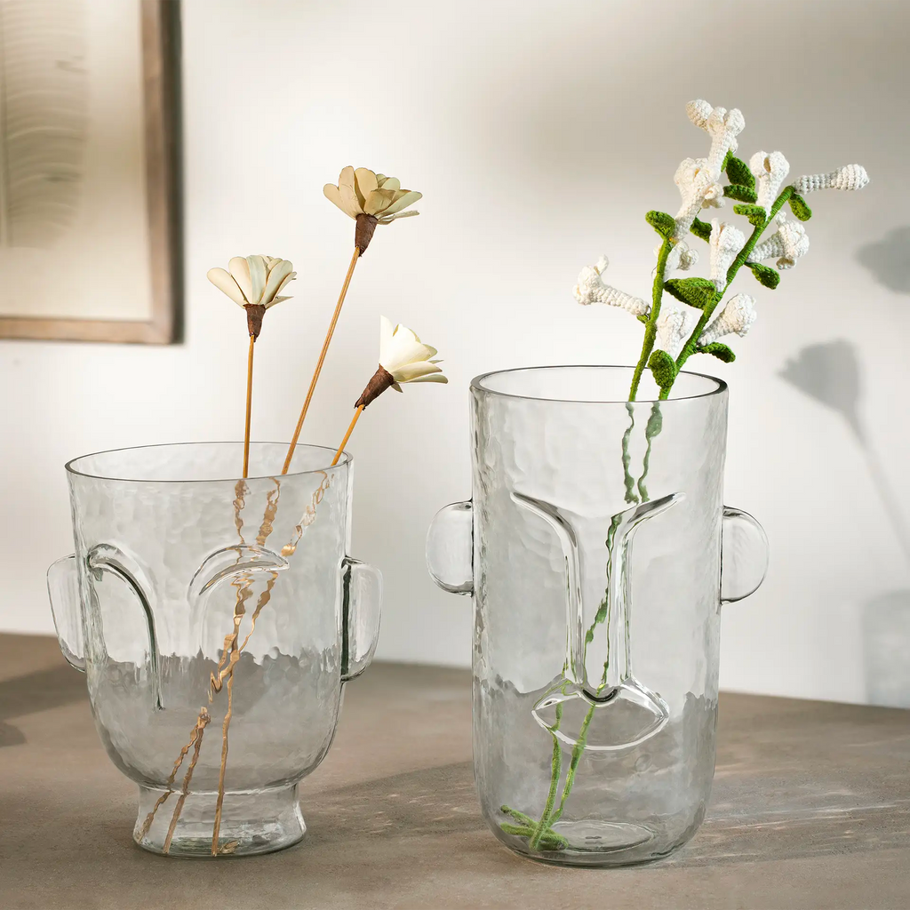 petit vase en verre visage