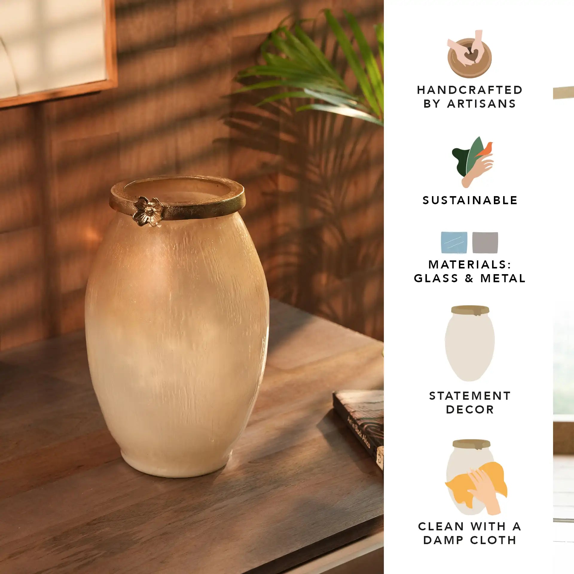 Vase en Verre Fait Main au Design Minimaliste